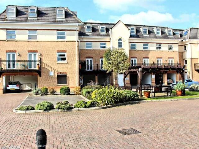 Flat for sale in Westfield, Woking