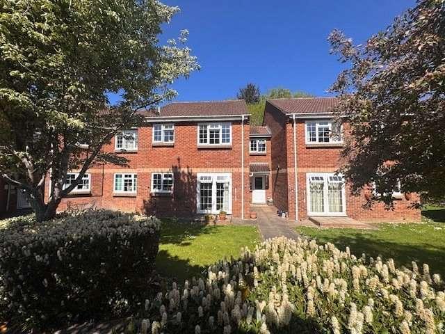 Flat for sale in Golden Valley, Gloucestershire
