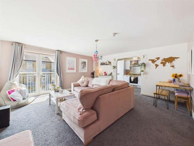 Flat for sale in Poulton-le-Sands, Bare