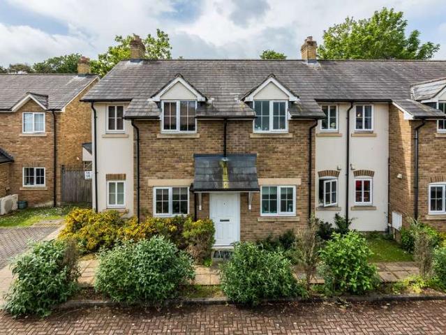 Flat for sale in Berrick Salome, Oxfordshire