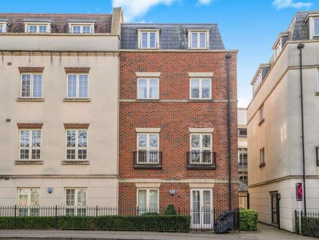 Flat for sale in Black Bourton, Oxfordshire