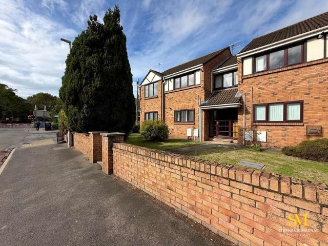 Flat for sale in Freshfield, Sefton