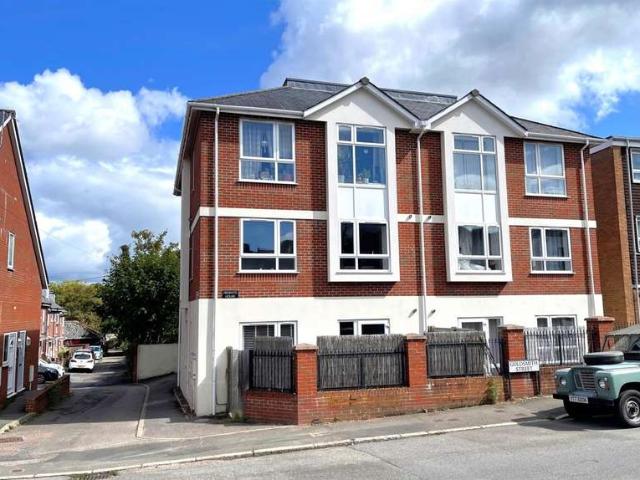 Flat for sale in Watergate, Devon