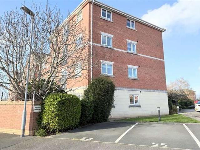 Flat for sale in Higher Runcorn, Halton