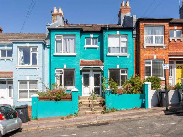Flat for sale in Queen's Park, Brighton & Hove