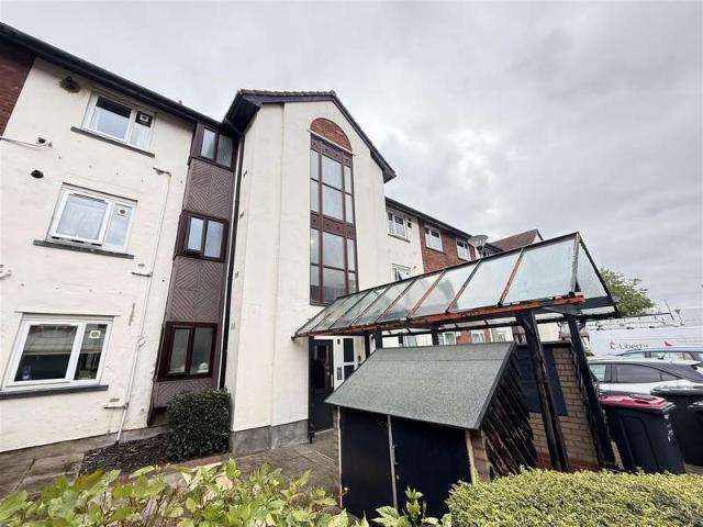 Flat for sale in Little Bolton, Salford