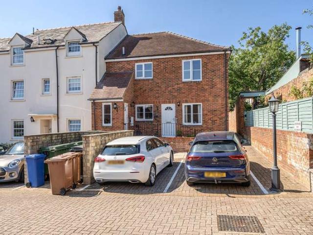 Flat for sale in Faringdon, Vale of White Horse