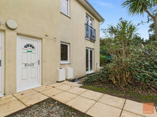 Flat for rent in Mount Ambrose, Cornwall