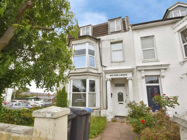 Flat for rent in Cliftonville West, Acol