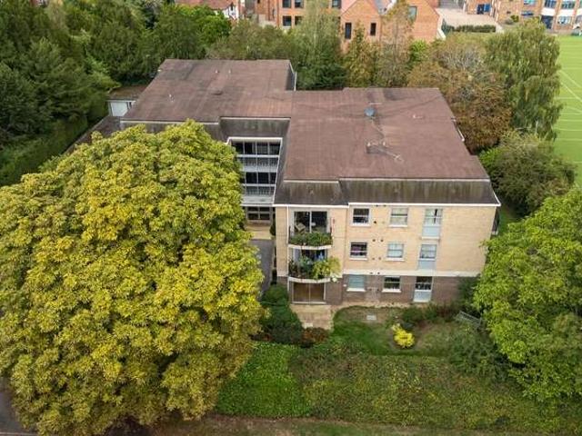 Flat for sale in Norham Manor, Oxford