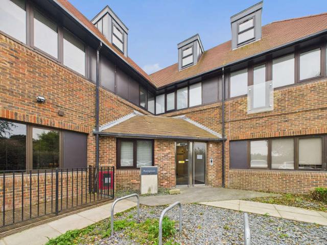 Flat for sale in Stokenchurch, Buckinghamshire