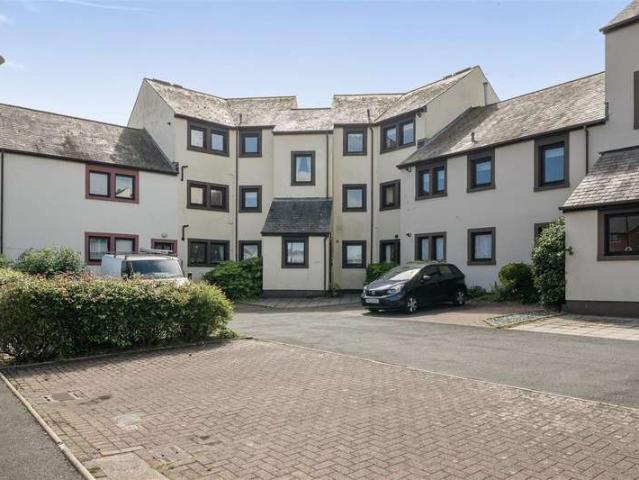 Flat for sale in Maryport