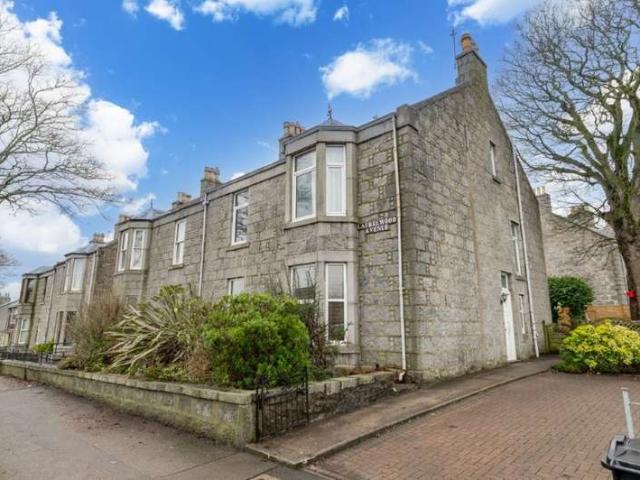Flat for sale in Ballindoch, Scotland