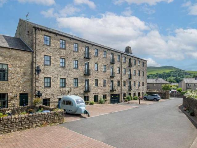 Flat for sale in Settle, North Yorkshire