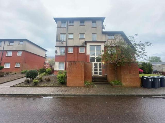 Flat for sale in Larchfield, Dumfries