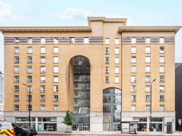 Flat for rent in Aldgate, St. George in the East
