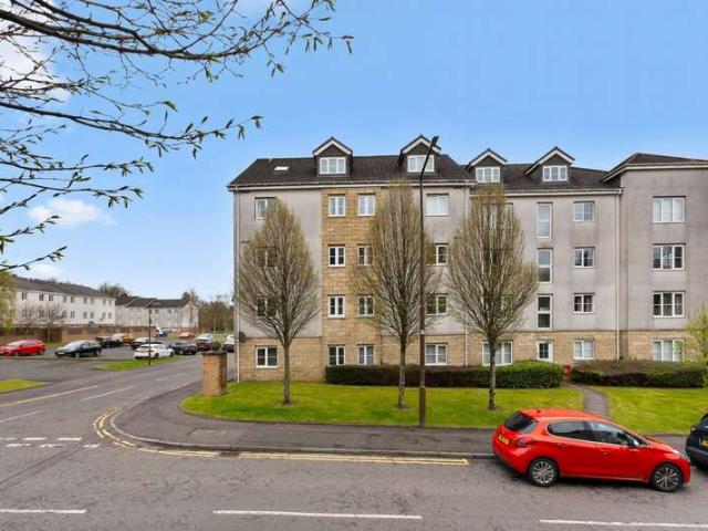 Flat for sale in Eliburn, Dedridge