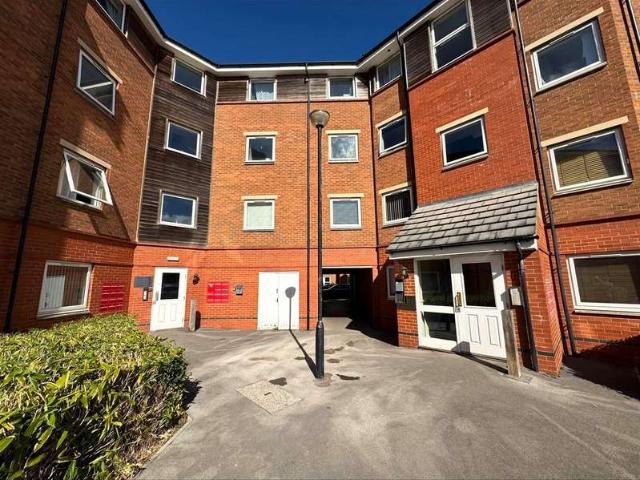 Flat for sale in Rodbourne, Swindon
