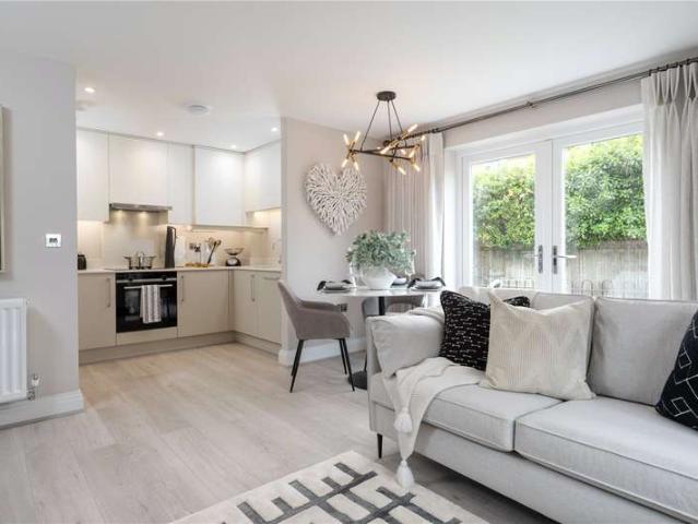 Flat for sale in Lower Halliford, Surrey