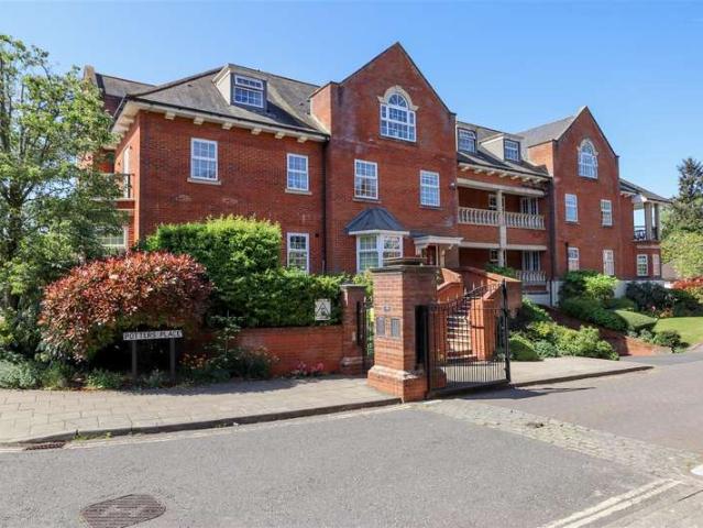 Flat for sale in New Town, Horsham