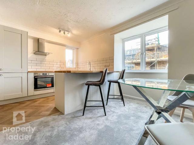 Flat for sale in East Bank, Norfolk