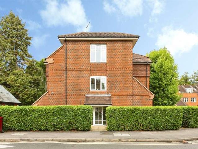 Flat for rent in Southcote, Reading