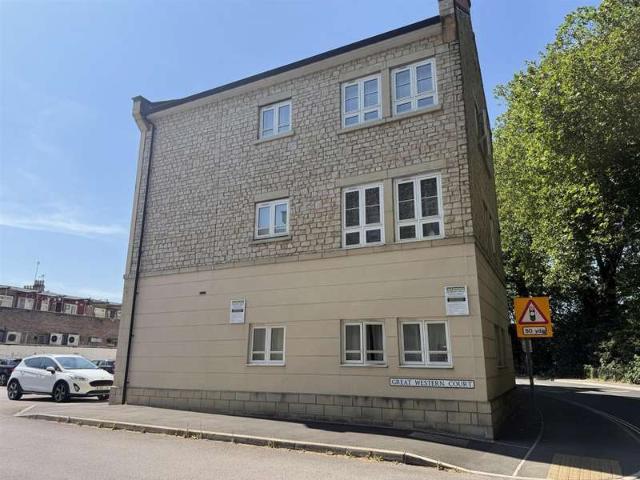 Flat for sale in Clandown, Radstock