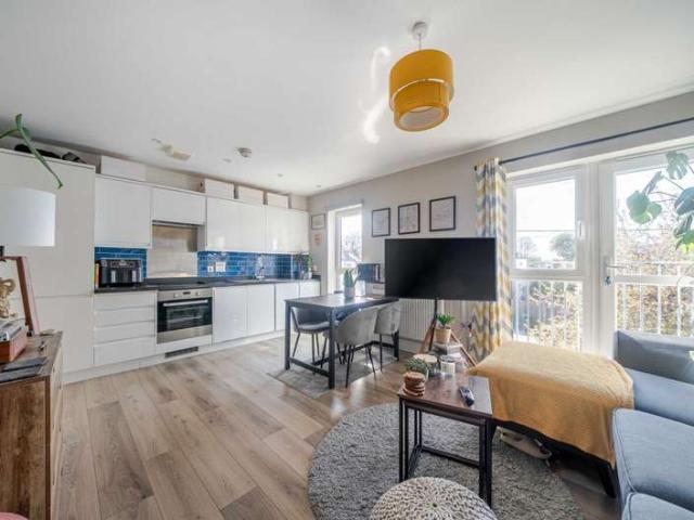 Flat for sale in Mount Pleasant, Southampton