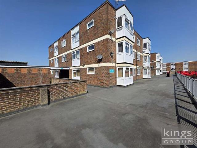 Flat for sale in Latton Bush, Harlow