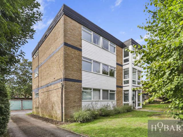 Flat for sale in Muswell Hill, Greater London