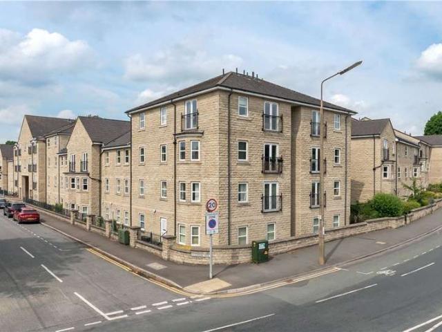 Flat for sale in Priestthorpe, Bradford