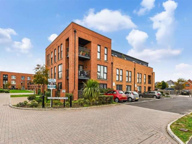 Flat for sale in Chichester, Littlecote