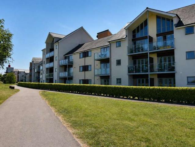 Flat for sale in Port Marine, Portishead