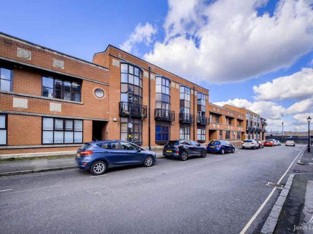 Flat for sale in Jewellery Quarter, West Midlands