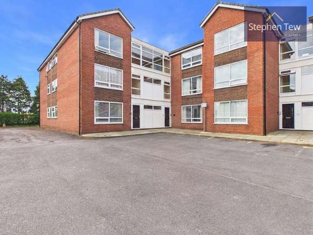 Flat for sale in Cabus, Lancashire