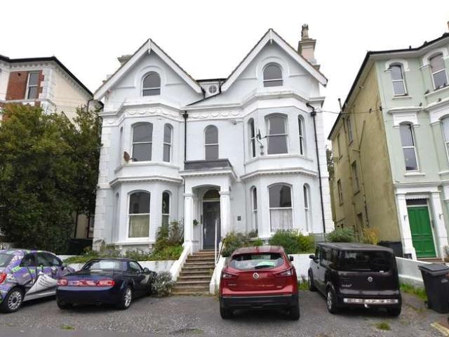 Flat for sale in Blacklands, Guestling Green