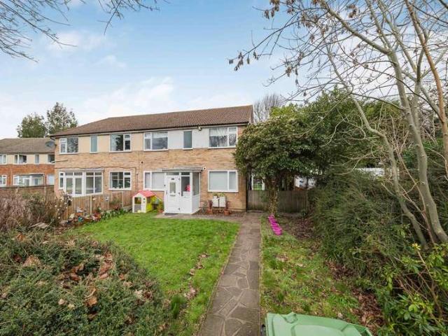 Flat for sale in Bickley, Greater London