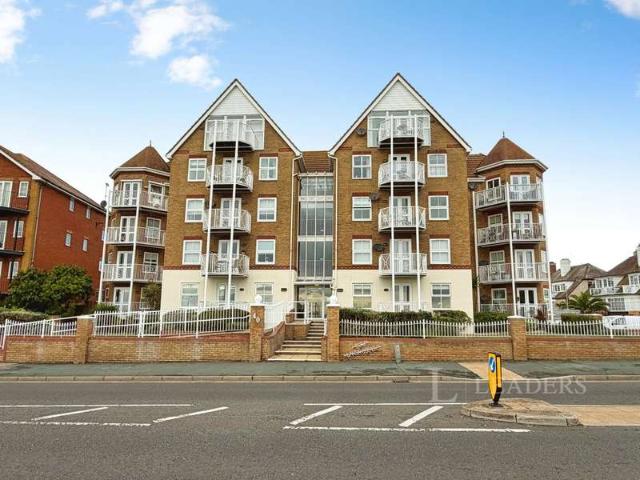 Flat for sale in Clacton-on-Sea, Tendring
