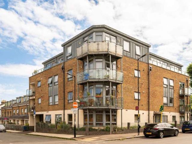 Flat for sale in East Dulwich, East Dulwich