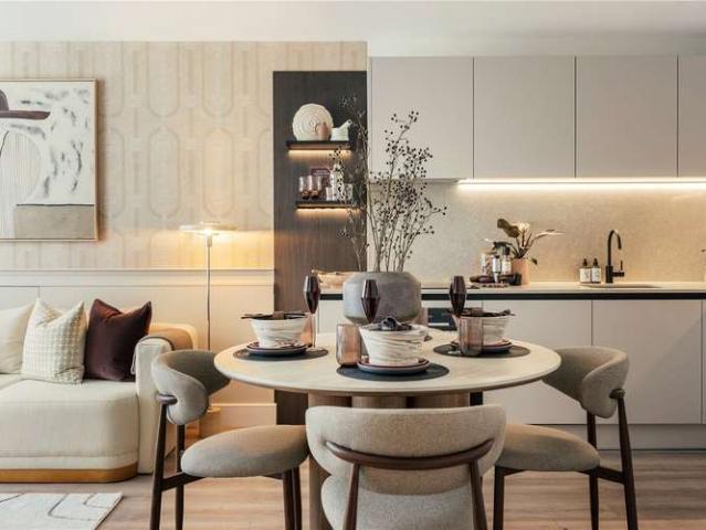 Flat for sale in Chalvey, Slough