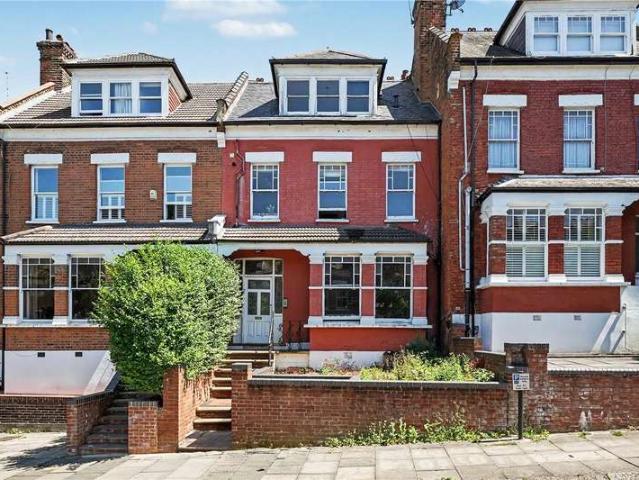 Flat for sale in London Borough of Haringey, Greater London