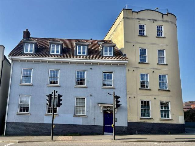 Flat for sale in St Philip's, Feckenham