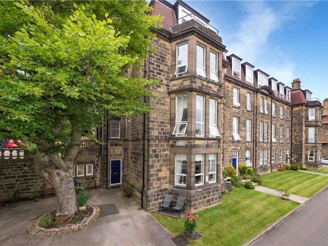 Flat for sale in Priestthorpe, Crossflatts