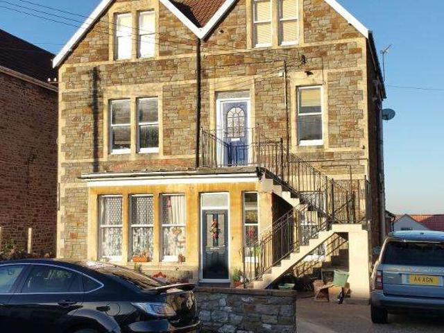 Flat for rent in Clevedon, North Somerset