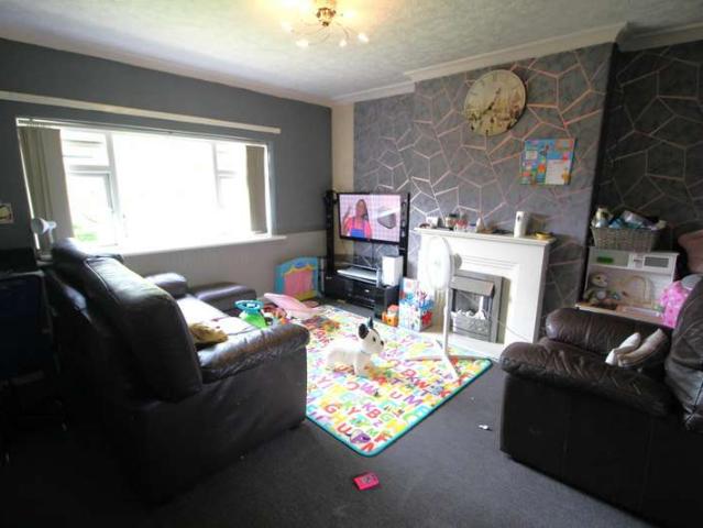Flat for sale in Shaw and Crompton, Pendock