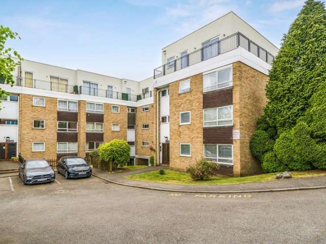 Flat for sale in The Cedars Estate, Three Rivers