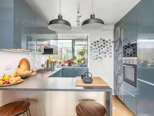 Flat for sale in Upper Sydenham, Greater London