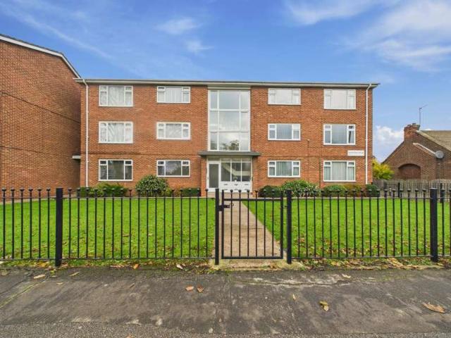 Flat for sale in Bilton Grange, Hull