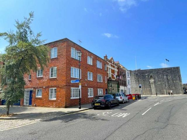 Flat for sale in Old Portsmouth, City Of Portsmouth