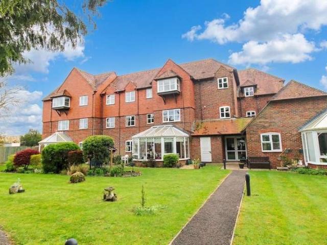 Flat for sale in Wiltshire